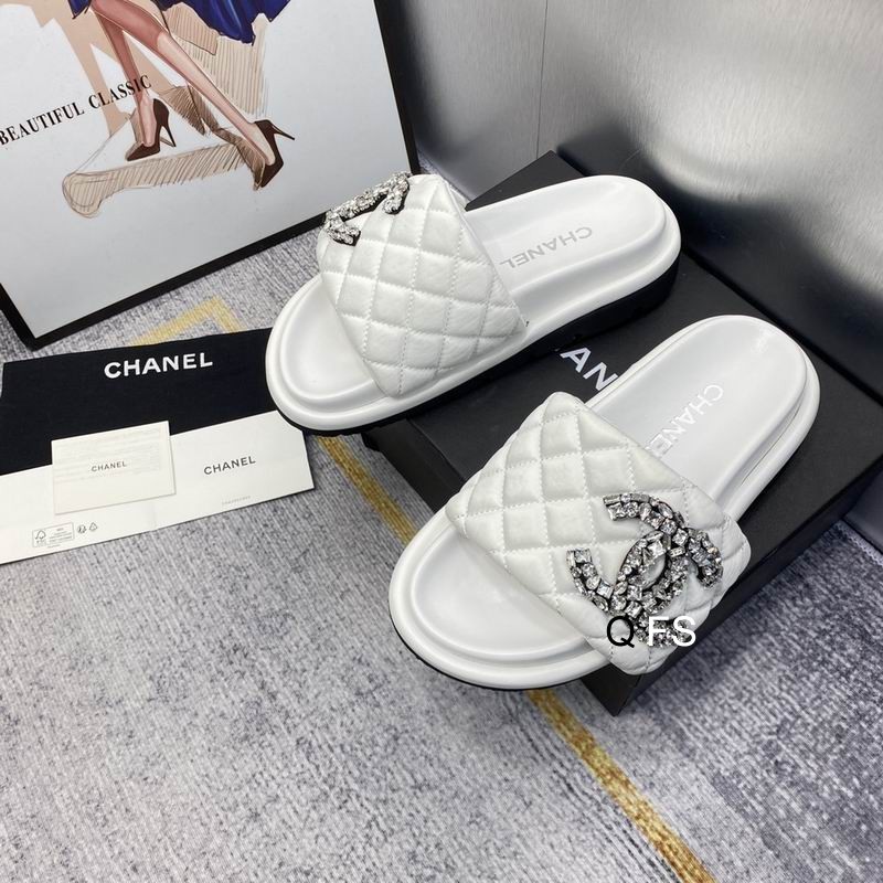 Chanel Women's Slippers 121